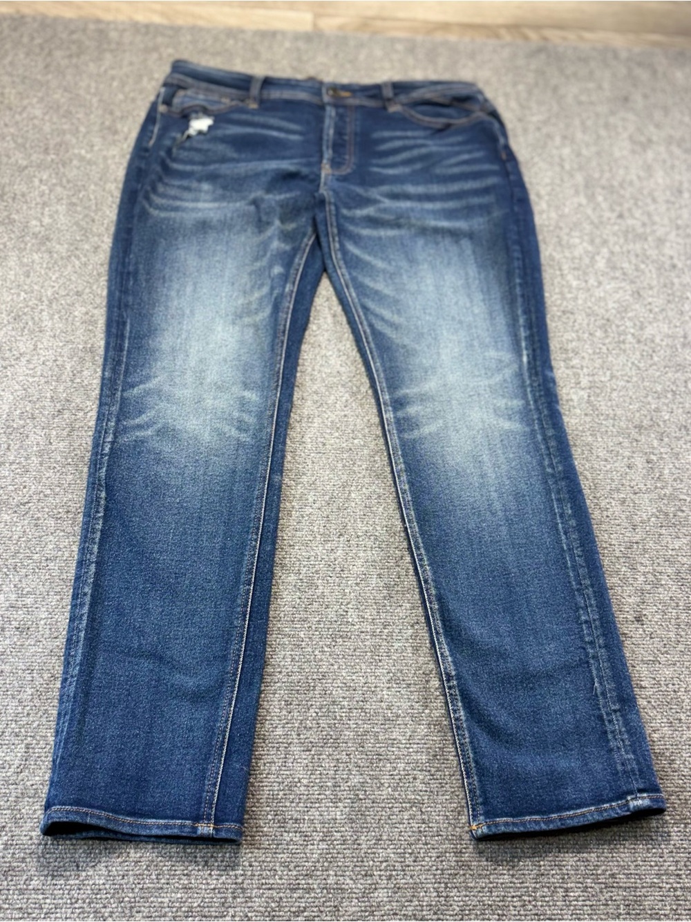Chevignon Rider Men's Size 36 Butterfly Close Cotton Blend Distressed Jeans
